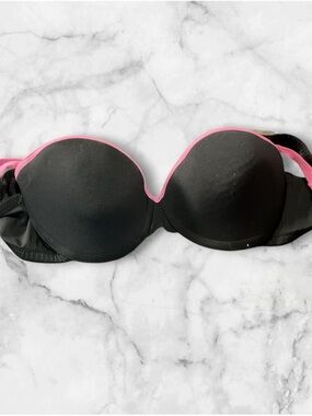 Fruit of the Loom Black Strapless Bra with Pink Trim